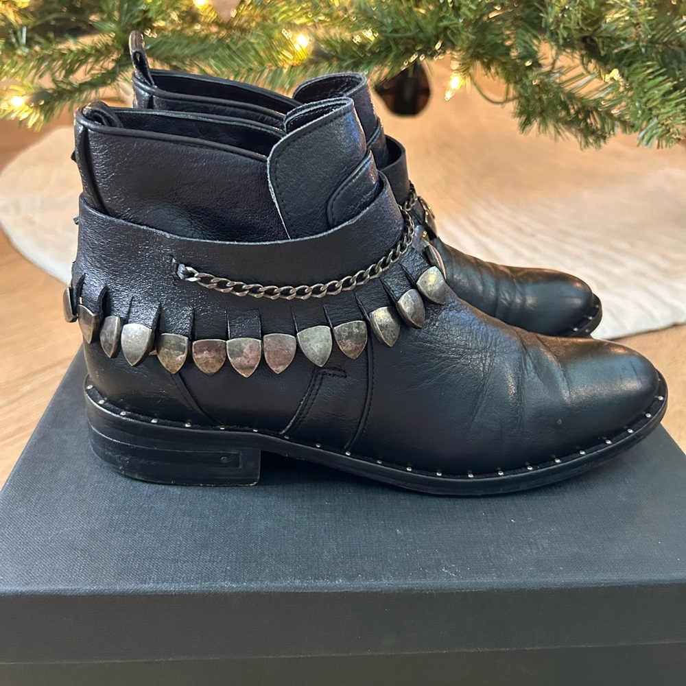 Freda Salvador Size 7 Star Jodhpur Black Leather Vachetta Ankle Booties